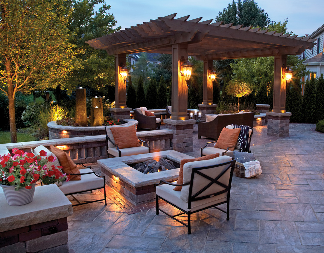 Unilock Firepit outdoor entertaining