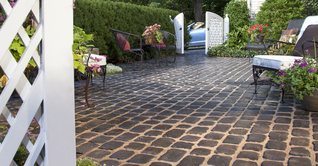 Courtstone-Small-Patio