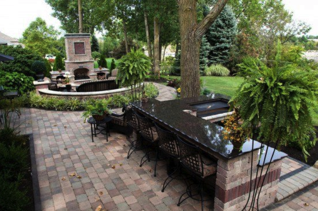 Patio Design Ideas: Using Concrete Pavers